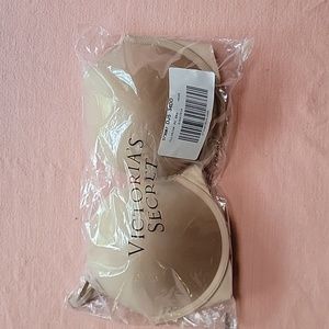 NWT Victorias Secret Illusion Plunge Bra 34DD